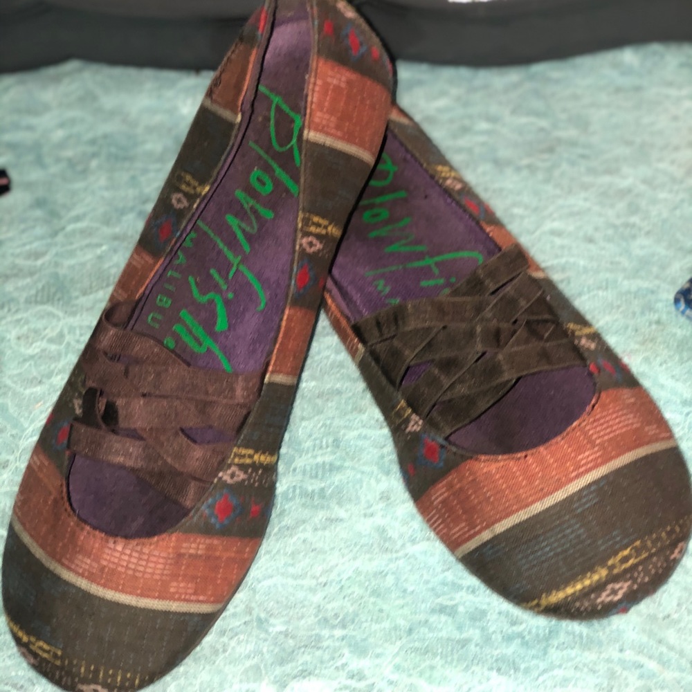Blowfish Malibu Flats Aztec Criss Cross Elastic